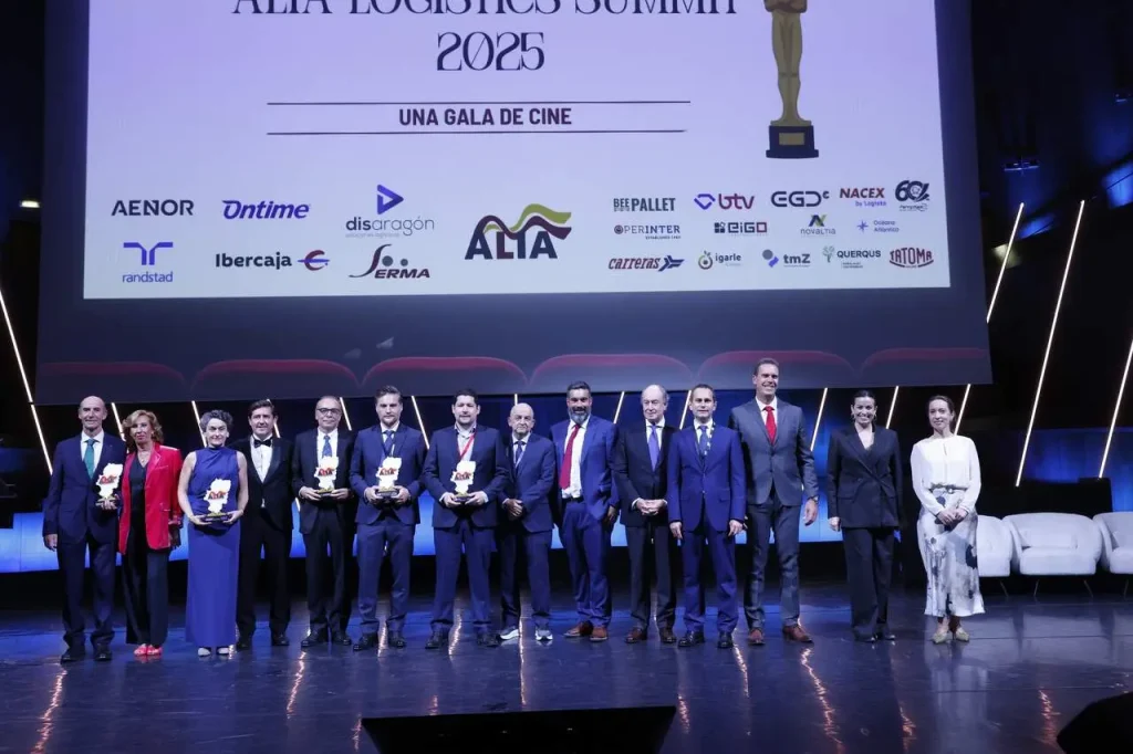 Premiados en la gala Summit, con patrocinador Serma