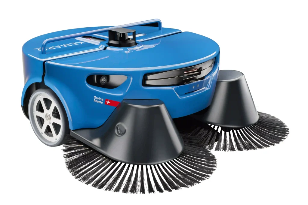Kemaro K900 limpiando suelos